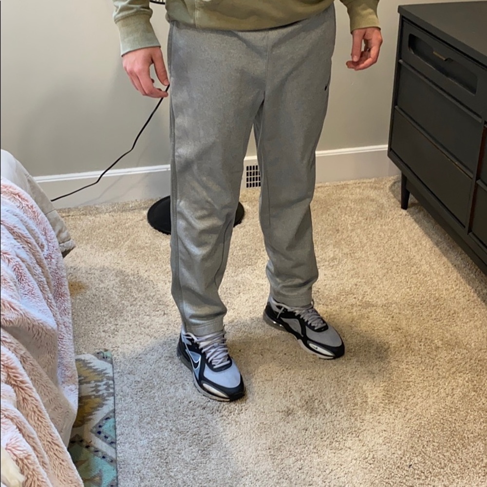 Men’s Grey/Gray Nike Therma-Fit Sweatpants